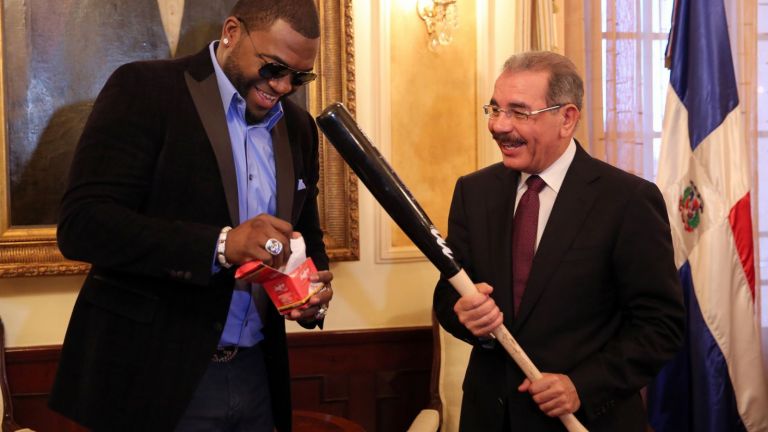 Presidente Danilo Medina y el pelotero de Grandes Ligas, David Ortiz