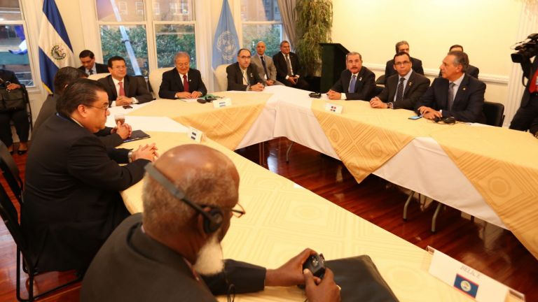 Presidente Danilo Medina durante reunión