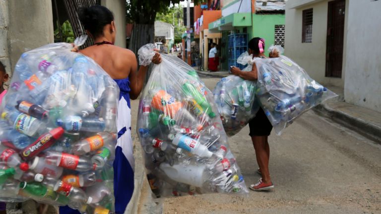 Campaña contra el dengue.