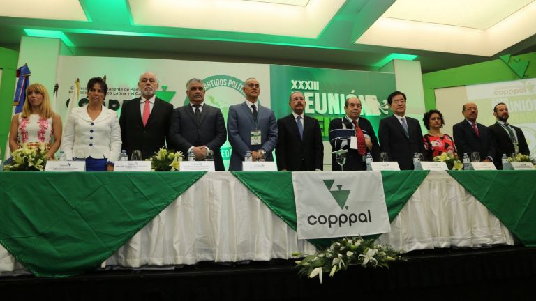 Danilo Medina en reunión de la COPPPAl