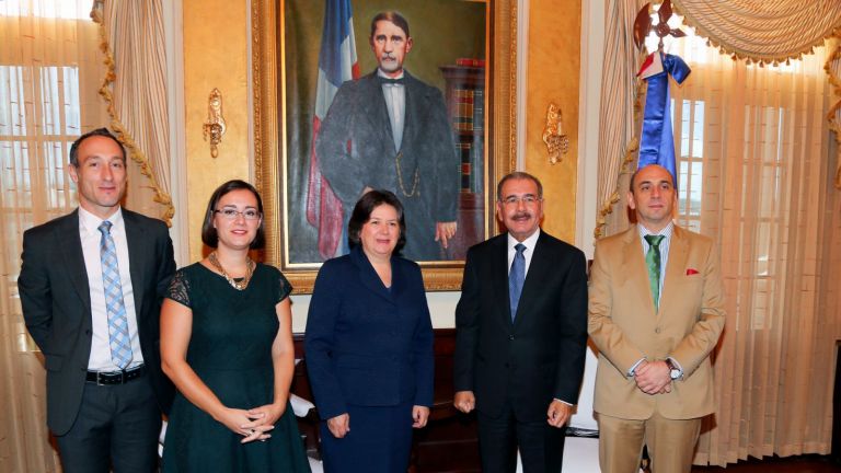 Danilo Medina recibe visita de la subsecretaria general de la ONU y directora del PNUD, Jessica Faieta