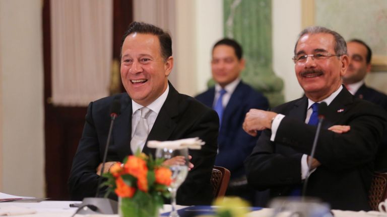 Danilo Medina y el presidente de Panamá, Juan Carlos Varela