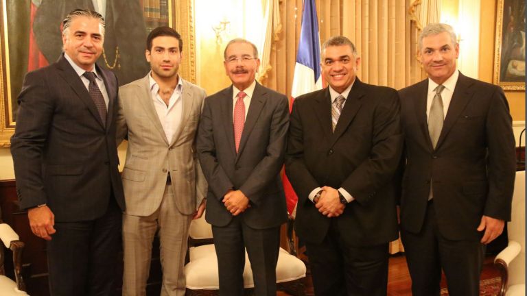 Presidente Danilo Medina, junto a los empresarios turísticos