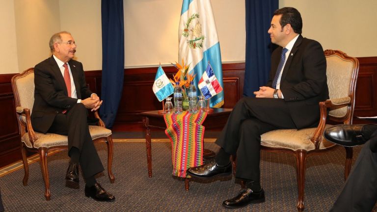 Presidente Danilo Medina durante la reunión bilateral con gobernante electo de Guatemala, Jimmy Morales