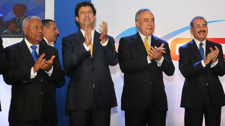 Presidente Danilo Medina y ejecutivos de El Caribe