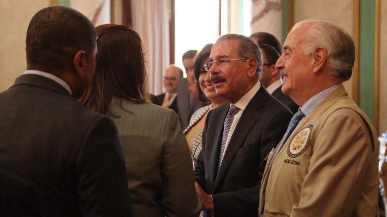 Danilo Medina y las misiones de observadores 