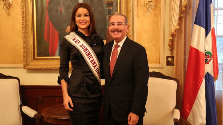 Clarissa Molina y Danilo Medina en Palacio Nacional 