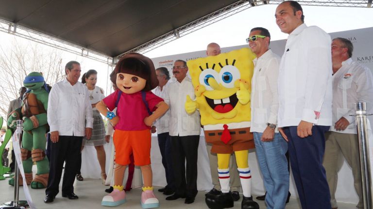 Presidente Danilo Medina asiste apertura de hotel Nickelodeon.