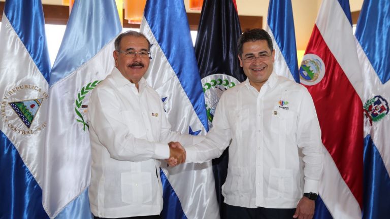 Presidente Danilo Medina y su homólogo de Honduras, Juan Orlando Hernández