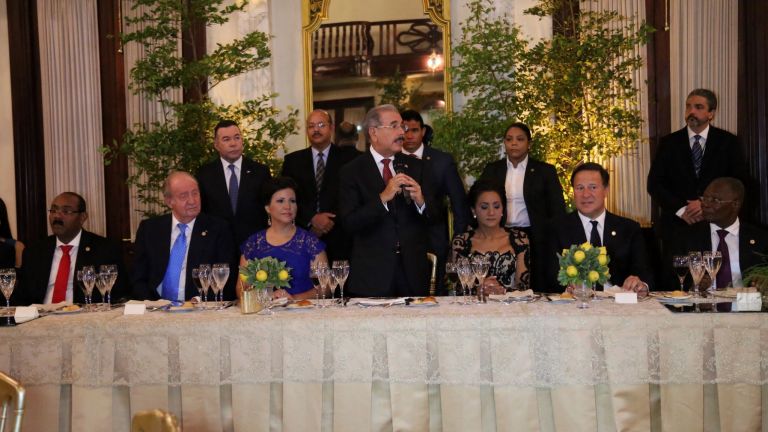Danilo Medina ofrece recepción a invitados juramentación en 2016