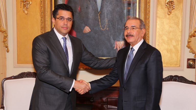 Danilo Medina junto a David Collado