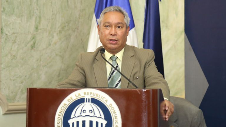 Ministro de Economía, Planificación y Desarrollo, Isidoro Santana