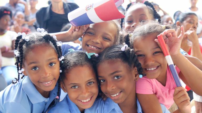 Alumnos de escuela en Santo Domingo