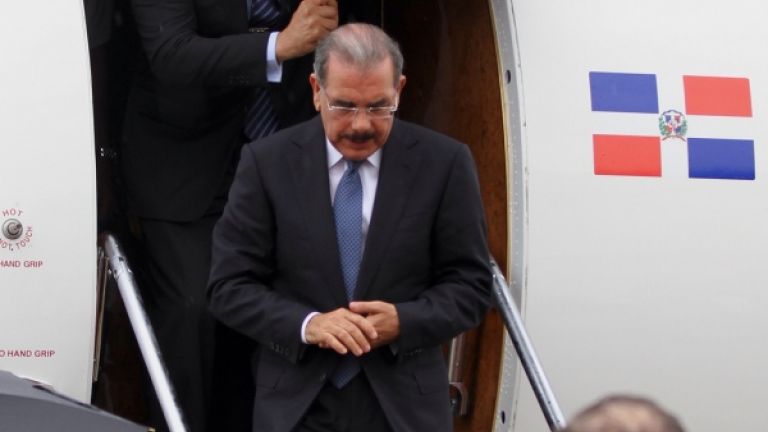 Danilo Medina llega a Venezuela 2013