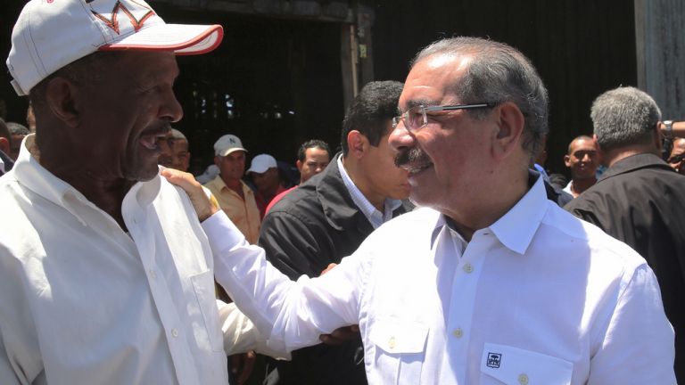 “Produzcan. Mientras más ganen, más felices estaremos”: Danilo Medina, Constanza