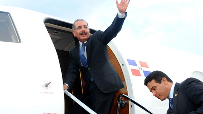 Presidente Danilo Medina sale hacia Costa Rica